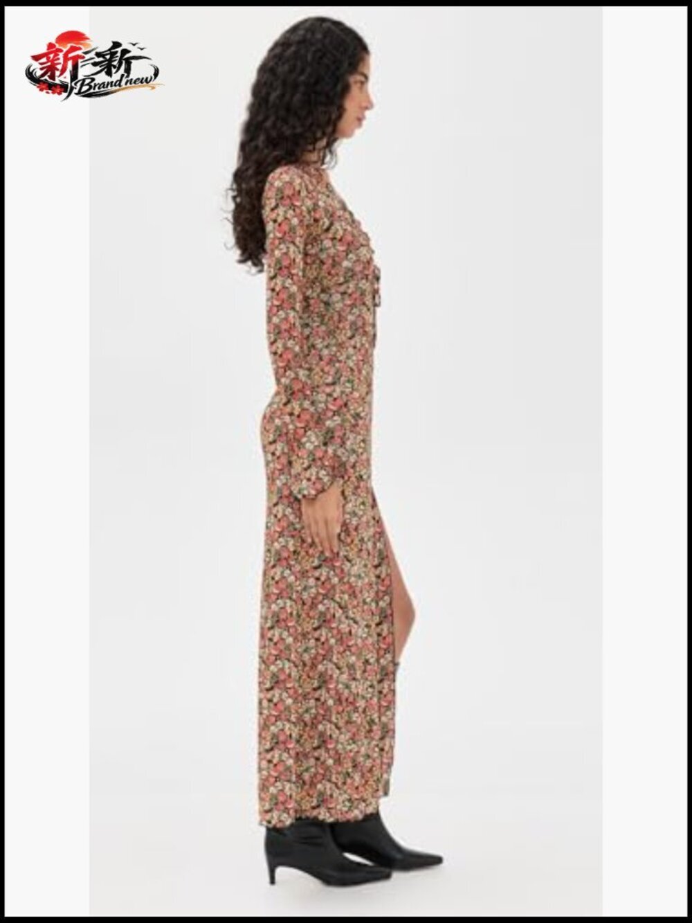 Flowing Maxi Dress with Thigh-High Slit and Plunging Neckline - Picture 4 of 6